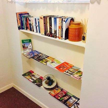 At Your Service B&B Yeovil Esterno foto