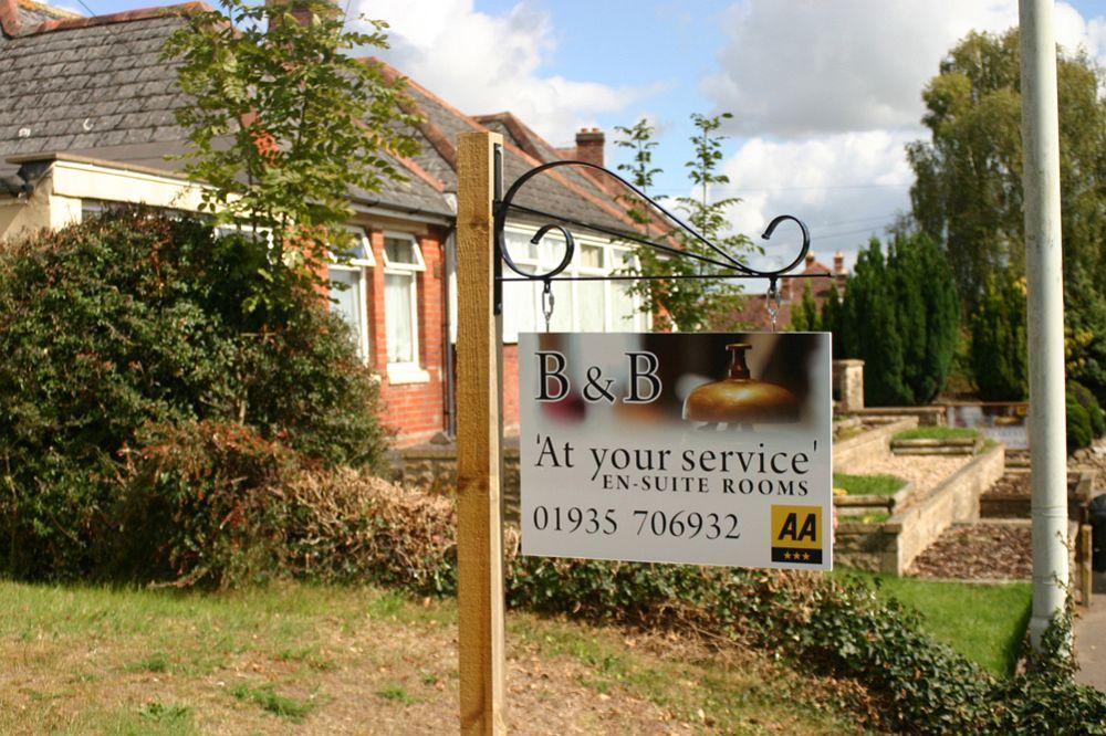 At Your Service B&B Yeovil Esterno foto